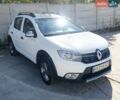 Рено Сандеро 2019 в Фастове на Automoto.ua Белый Рено Сандеро, объемом двигателя 0.9 л и пробегом 180 тыс. км за 9500 $, фото 2 на Automoto.ua