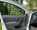 Белый Рено Сандеро, объемом двигателя 1 л и пробегом 62 тыс. км за 8700 $, фото 10 на Automoto.ua