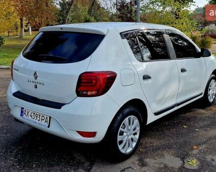 Белый Рено Сандеро, объемом двигателя 0.9 л и пробегом 13 тыс. км за 9870 $, фото 16 на Automoto.ua