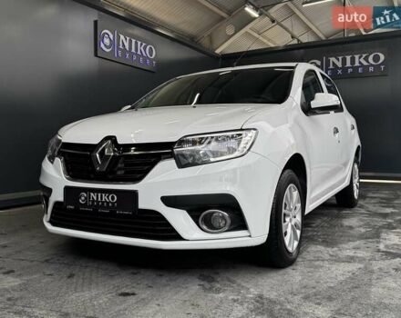 Белый Рено Сандеро, объемом двигателя 1.46 л и пробегом 76 тыс. км за 8900 $, фото 2 на Automoto.ua