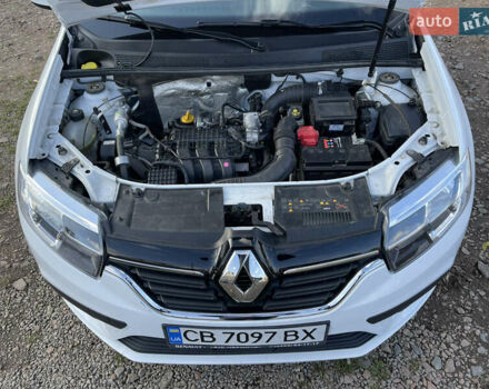 Белый Рено Сандеро, объемом двигателя 1 л и пробегом 31 тыс. км за 8900 $, фото 13 на Automoto.ua