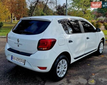 Білий Рено Сандеро, об'ємом двигуна 0.9 л та пробігом 13 тис. км за 9650 $, фото 19 на Automoto.ua
