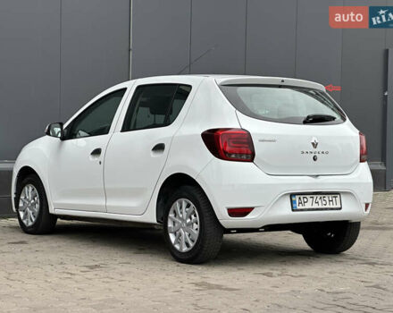 Белый Рено Сандеро, объемом двигателя 1.5 л и пробегом 118 тыс. км за 8900 $, фото 4 на Automoto.ua