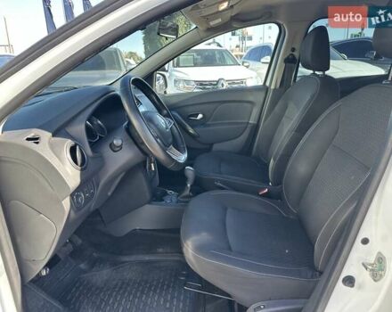 Белый Рено Сандеро, объемом двигателя 0.9 л и пробегом 106 тыс. км за 9300 $, фото 14 на Automoto.ua