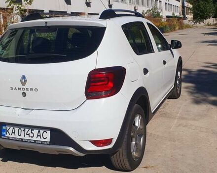 Рено Сандеро 2019 в Фастове на Automoto.ua Белый Рено Сандеро, объемом двигателя 0.9 л и пробегом 180 тыс. км за 9500 $, фото 5 на Automoto.ua