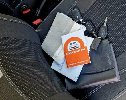 Белый Рено Сандеро, объемом двигателя 0.9 л и пробегом 13 тыс. км за 9870 $, фото 67 на Automoto.ua