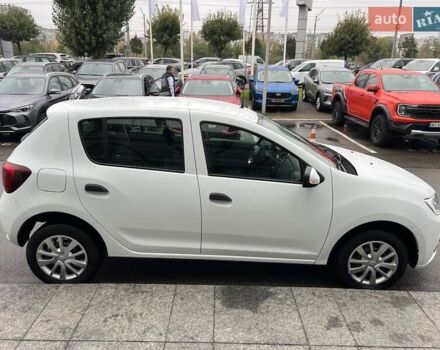 Рено Сандеро 2019 в Киеве на Automoto.ua Белый Рено Сандеро, объемом двигателя 1.46 л и пробегом 118 тыс. км за 9103 $, фото 7 на Automoto.ua