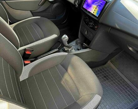 Білий Рено Сандеро, об'ємом двигуна 0.9 л та пробігом 57 тис. км за 9500 $, фото 7 на Automoto.ua