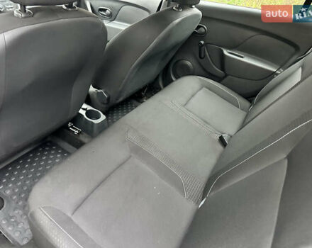 Белый Рено Сандеро, объемом двигателя 1.46 л и пробегом 115 тыс. км за 8350 $, фото 7 на Automoto.ua