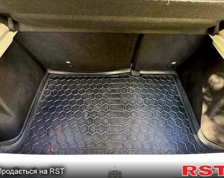 Білий Рено Сандеро, об'ємом двигуна 0.9 л та пробігом 57 тис. км за 9500 $, фото 10 на Automoto.ua