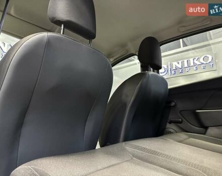 Белый Рено Сандеро, объемом двигателя 1.5 л и пробегом 73 тыс. км за 8500 $, фото 37 на Automoto.ua