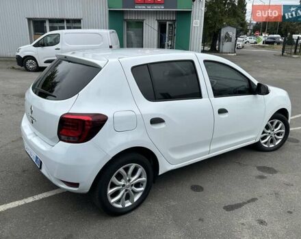 Белый Рено Сандеро, объемом двигателя 1 л и пробегом 168 тыс. км за 6290 $, фото 4 на Automoto.ua
