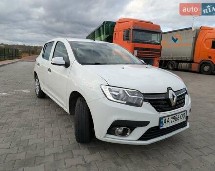 Рено Сандеро 2019 в Виннице на Automoto.ua Белый Рено Сандеро, объемом двигателя 1.46 л и пробегом 137 тыс. км за 8890 $, фото 3 на Automoto.ua