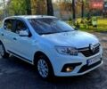 Білий Рено Сандеро, об'ємом двигуна 0.9 л та пробігом 13 тис. км за 9650 $, фото 6 на Automoto.ua