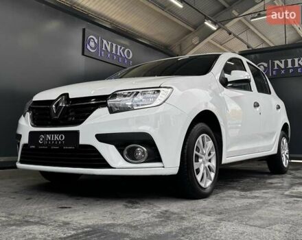 Белый Рено Сандеро, объемом двигателя 1.46 л и пробегом 76 тыс. км за 8900 $, фото 4 на Automoto.ua