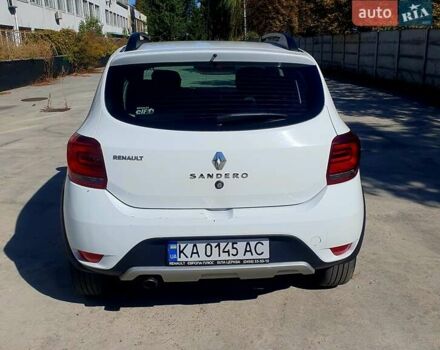 Рено Сандеро 2019 в Фастове на Automoto.ua Белый Рено Сандеро, объемом двигателя 0.9 л и пробегом 180 тыс. км за 9500 $, фото 6 на Automoto.ua