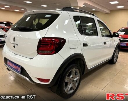 Белый Рено Сандеро, объемом двигателя 1.5 л и пробегом 136 тыс. км за 11000 $, фото 7 на Automoto.ua