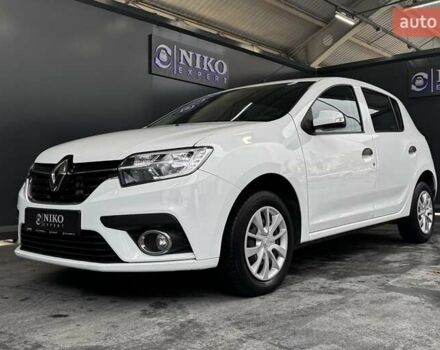 Белый Рено Сандеро, объемом двигателя 1.46 л и пробегом 76 тыс. км за 8900 $, фото 6 на Automoto.ua
