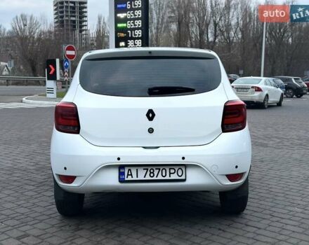 Белый Рено Сандеро, объемом двигателя 1 л и пробегом 135 тыс. км за 8000 $, фото 7 на Automoto.ua