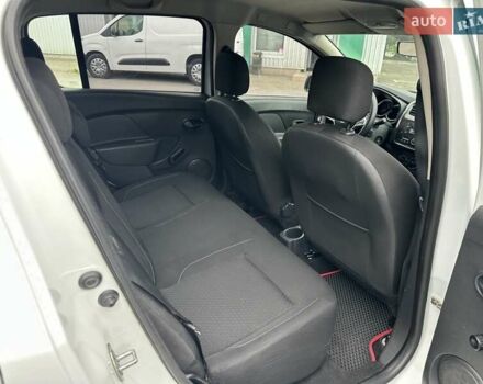 Белый Рено Сандеро, объемом двигателя 1 л и пробегом 168 тыс. км за 6290 $, фото 23 на Automoto.ua