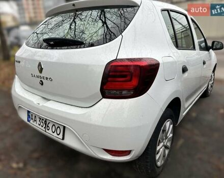 Білий Рено Сандеро, об'ємом двигуна 1.46 л та пробігом 99 тис. км за 8000 $, фото 7 на Automoto.ua