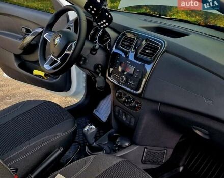 Білий Рено Сандеро, об'ємом двигуна 0.9 л та пробігом 13 тис. км за 9650 $, фото 51 на Automoto.ua