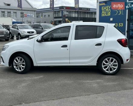 Белый Рено Сандеро, объемом двигателя 1 л и пробегом 168 тыс. км за 6290 $, фото 7 на Automoto.ua