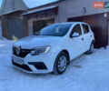 Белый Рено Сандеро, объемом двигателя 1 л и пробегом 51 тыс. км за 8800 $, фото 1 на Automoto.ua