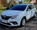 Білий Рено Сандеро, об'ємом двигуна 0.9 л та пробігом 13 тис. км за 9650 $, фото 9 на Automoto.ua
