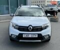 Белый Рено Сандеро, объемом двигателя 0.9 л и пробегом 71 тыс. км за 9300 $, фото 1 на Automoto.ua