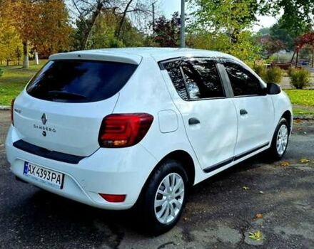 Белый Рено Сандеро, объемом двигателя 0.9 л и пробегом 13 тыс. км за 9870 $, фото 18 на Automoto.ua