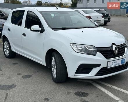Белый Рено Сандеро, объемом двигателя 1 л и пробегом 168 тыс. км за 6290 $, фото 2 на Automoto.ua