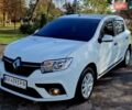 Білий Рено Сандеро, об'ємом двигуна 0.9 л та пробігом 13 тис. км за 9650 $, фото 3 на Automoto.ua