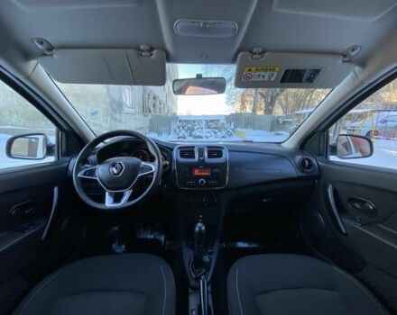 Білий Рено Сандеро, об'ємом двигуна 1 л та пробігом 51 тис. км за 8800 $, фото 9 на Automoto.ua