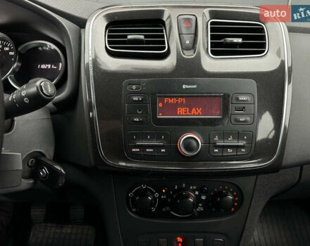 Белый Рено Сандеро, объемом двигателя 1.5 л и пробегом 118 тыс. км за 8900 $, фото 9 на Automoto.ua