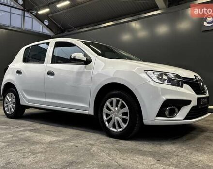 Белый Рено Сандеро, объемом двигателя 1.5 л и пробегом 73 тыс. км за 8500 $, фото 22 на Automoto.ua