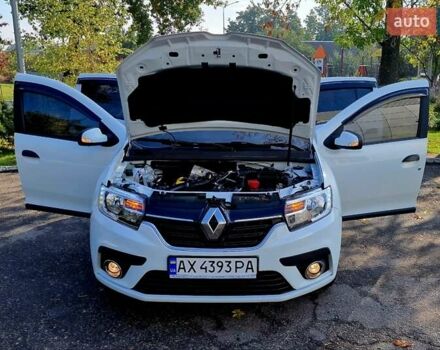 Білий Рено Сандеро, об'ємом двигуна 0.9 л та пробігом 13 тис. км за 9650 $, фото 45 на Automoto.ua