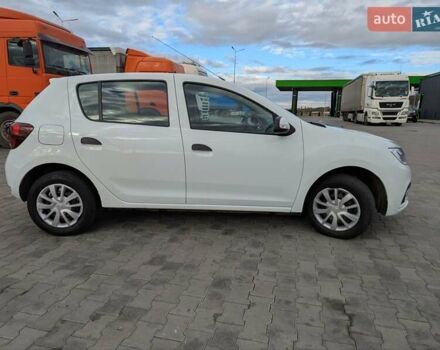 Рено Сандеро 2019 в Виннице на Automoto.ua Белый Рено Сандеро, объемом двигателя 1.46 л и пробегом 137 тыс. км за 8890 $, фото 4 на Automoto.ua