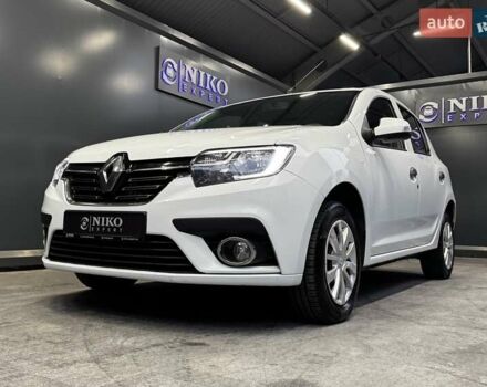 Белый Рено Сандеро, объемом двигателя 1.5 л и пробегом 73 тыс. км за 8500 $, фото 3 на Automoto.ua