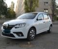 Белый Рено Сандеро, объемом двигателя 1 л и пробегом 136 тыс. км за 8000 $, фото 9 на Automoto.ua