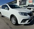 Белый Рено Сандеро, объемом двигателя 0.9 л и пробегом 106 тыс. км за 9300 $, фото 1 на Automoto.ua