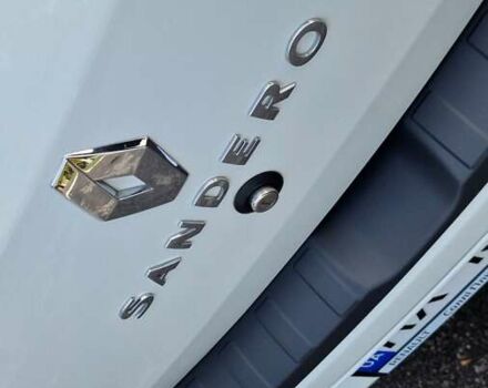 Білий Рено Сандеро, об'ємом двигуна 0.9 л та пробігом 13 тис. км за 9650 $, фото 20 на Automoto.ua