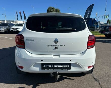Белый Рено Сандеро, объемом двигателя 0.9 л и пробегом 106 тыс. км за 9300 $, фото 5 на Automoto.ua