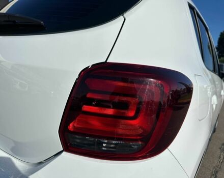 Белый Рено Сандеро, объемом двигателя 0.9 л и пробегом 106 тыс. км за 9300 $, фото 9 на Automoto.ua