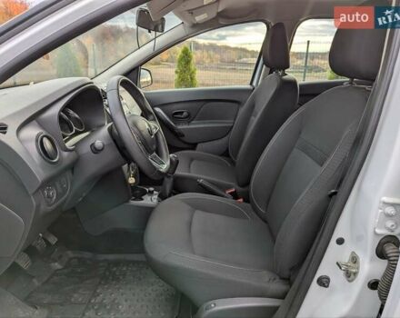 Рено Сандеро 2019 в Виннице на Automoto.ua Белый Рено Сандеро, объемом двигателя 1.46 л и пробегом 137 тыс. км за 8890 $, фото 18 на Automoto.ua
