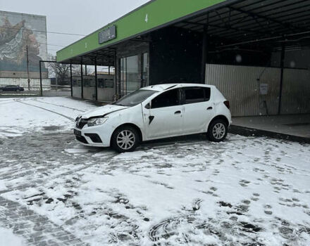 Белый Рено Сандеро, объемом двигателя 1 л и пробегом 140 тыс. км за 3000 $, фото 26 на Automoto.ua