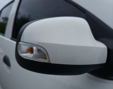 Рено Сандеро 2020 в Одессе на Automoto.ua Белый Рено Сандеро, объемом двигателя 1 л и пробегом 57 тыс. км за 9200 $, фото 43 на Automoto.ua