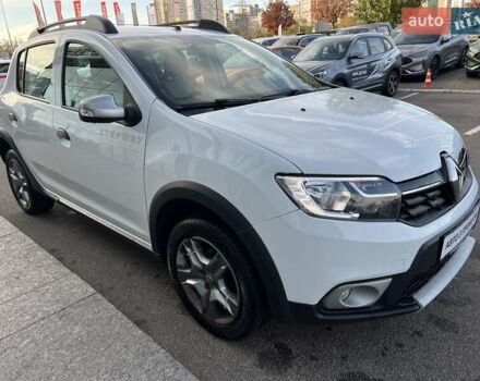 Белый Рено Сандеро, объемом двигателя 0.9 л и пробегом 111 тыс. км за 7736 $, фото 8 на Automoto.ua