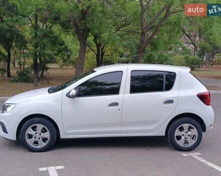 Рено Сандеро 2020 в Одессе на Automoto.ua Белый Рено Сандеро, объемом двигателя 1 л и пробегом 57 тыс. км за 9200 $, фото 21 на Automoto.ua