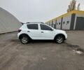 Белый Рено Сандеро, объемом двигателя 1.5 л и пробегом 58 тыс. км за 10999 $, фото 3 на Automoto.ua